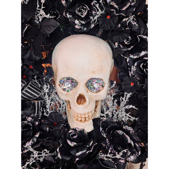 Lighted Jeweled and Sparkle Red Rose Gothic Skull Black Wreath 22 inches - Picture 3 of 12